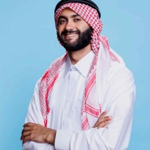 jpeg-optimizer_wearing-ghutra-robe DUBAI TOUR PACKAGE